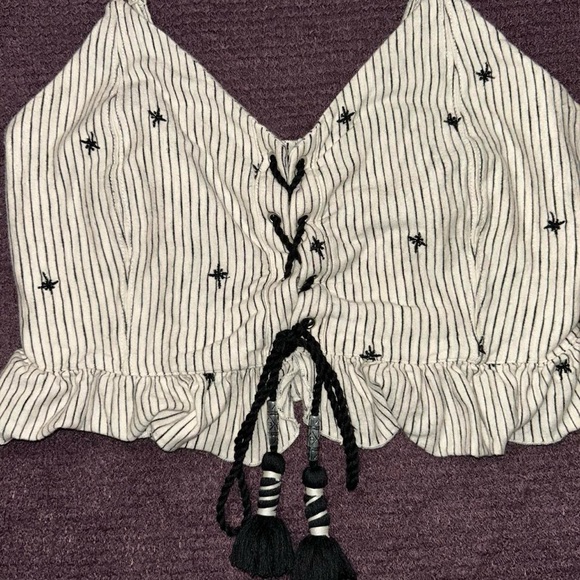 Crop top - Picture 2 of 7